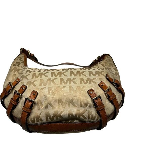 Michael Kors Logo with extra hardware EUC - Picture 6 of 9